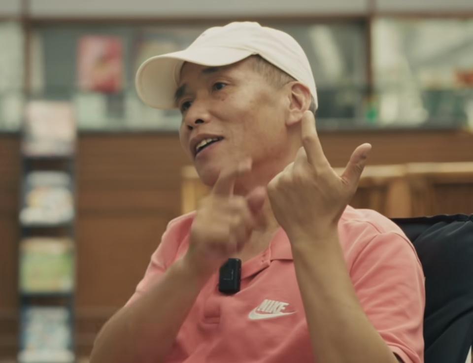 开云体育官网-体坛周报名记：中国足球就是公共粪池！被骂？忍着吧，30年没改变