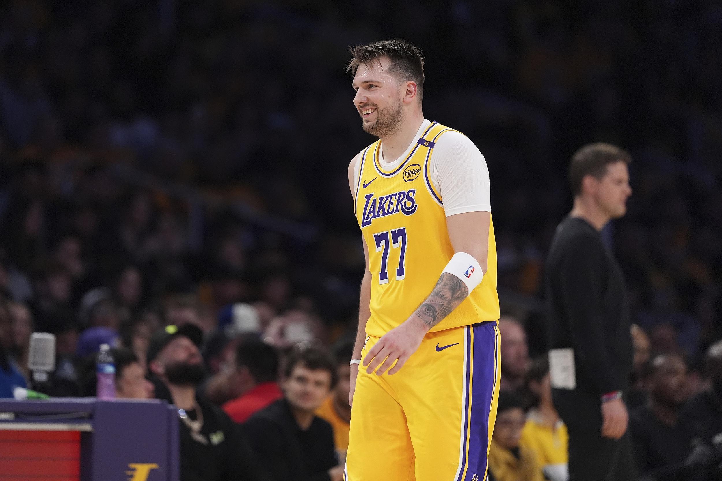 开云体育入口-TA：近一个月东契奇的表现，已让湖人开始重新评估现有计划