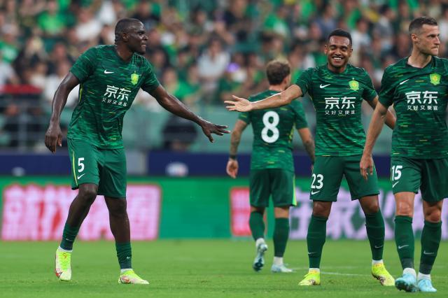 【中超】恩加德乌造乌龙 国安1比0西海岸登顶