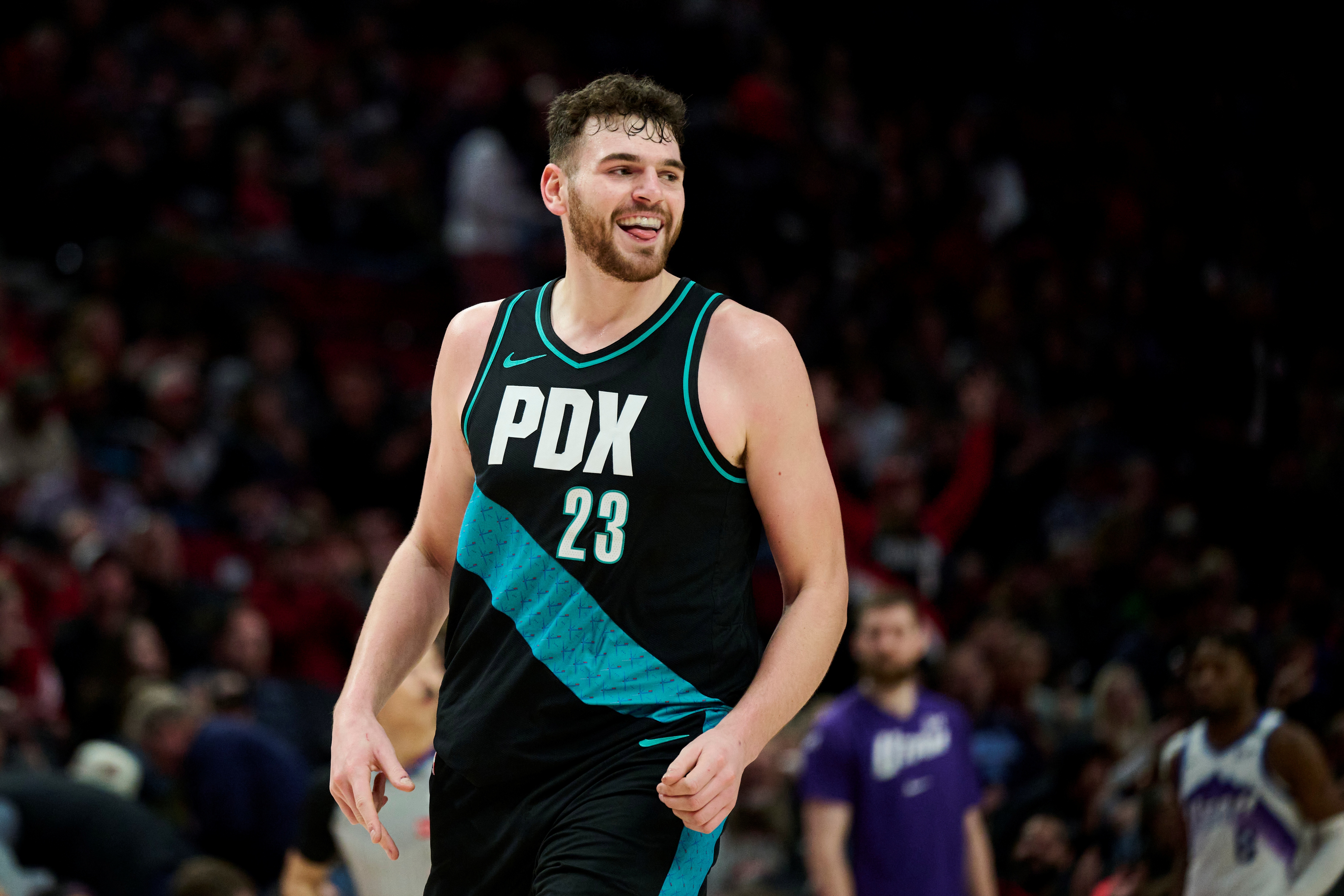 开云体育中国-克林根：顶级中锋能打30-35分钟 我也想这样 夏天苦练体能&amp;三分