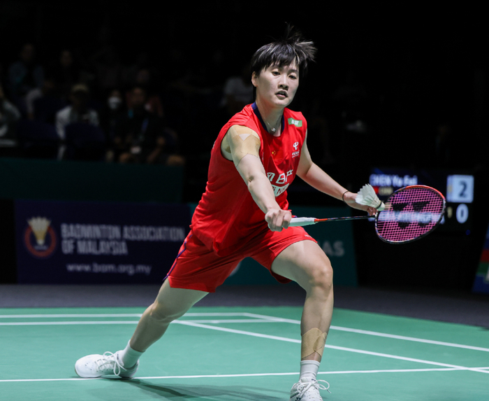 处境艰难，陈雨菲2-0泰国天才美少女夺新年首冠，实现小目标|王祉怡|奥运会冠军|女单|安洗莹|奥运会_新浪体育_新浪新闻