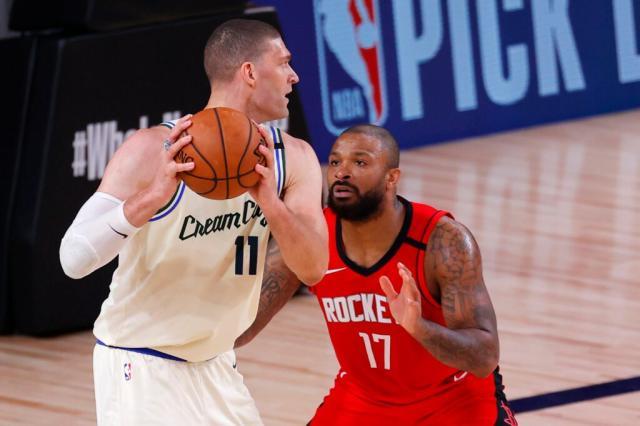 开云体育官网-终结阵容的最后一块拼图？雄鹿该全力追逐塔克吗？